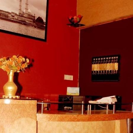 בהופאל Oyo 27711 Hotel Evergreen Residency מראה חיצוני תמונה