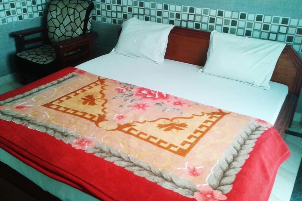 בהופאל Oyo 27711 Hotel Evergreen Residency מראה חיצוני תמונה
